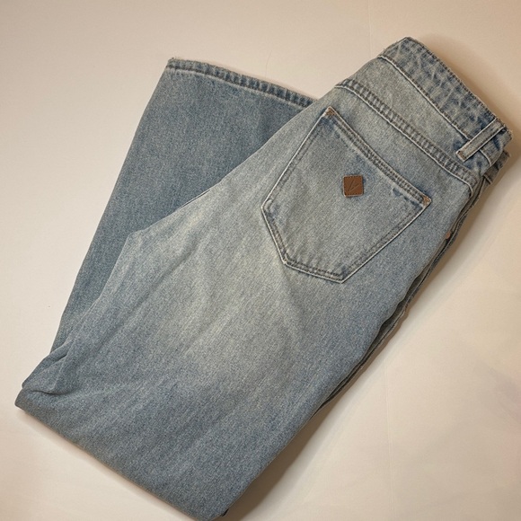 Abrand Venice Straight Jeans 28 High Rise 90s Straight Medium Wash Denim NWT - Picture 4 of 4